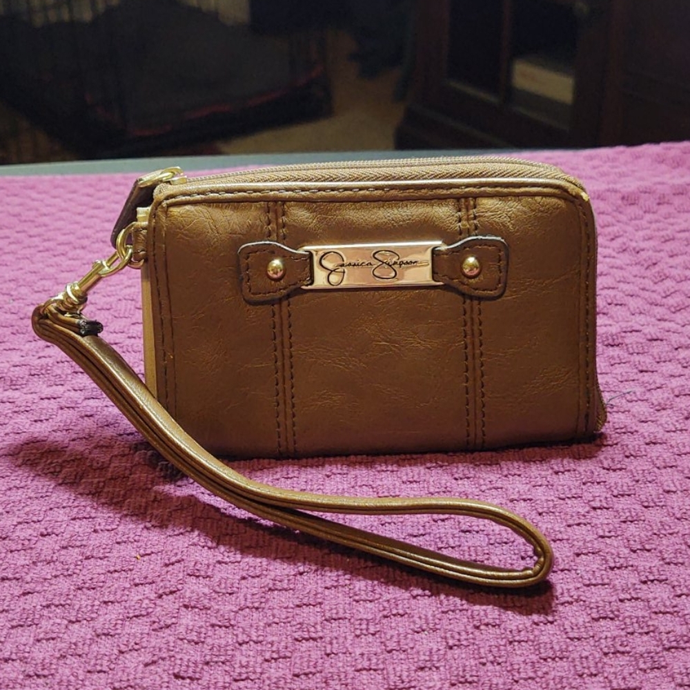 Jessica Simpson wallet